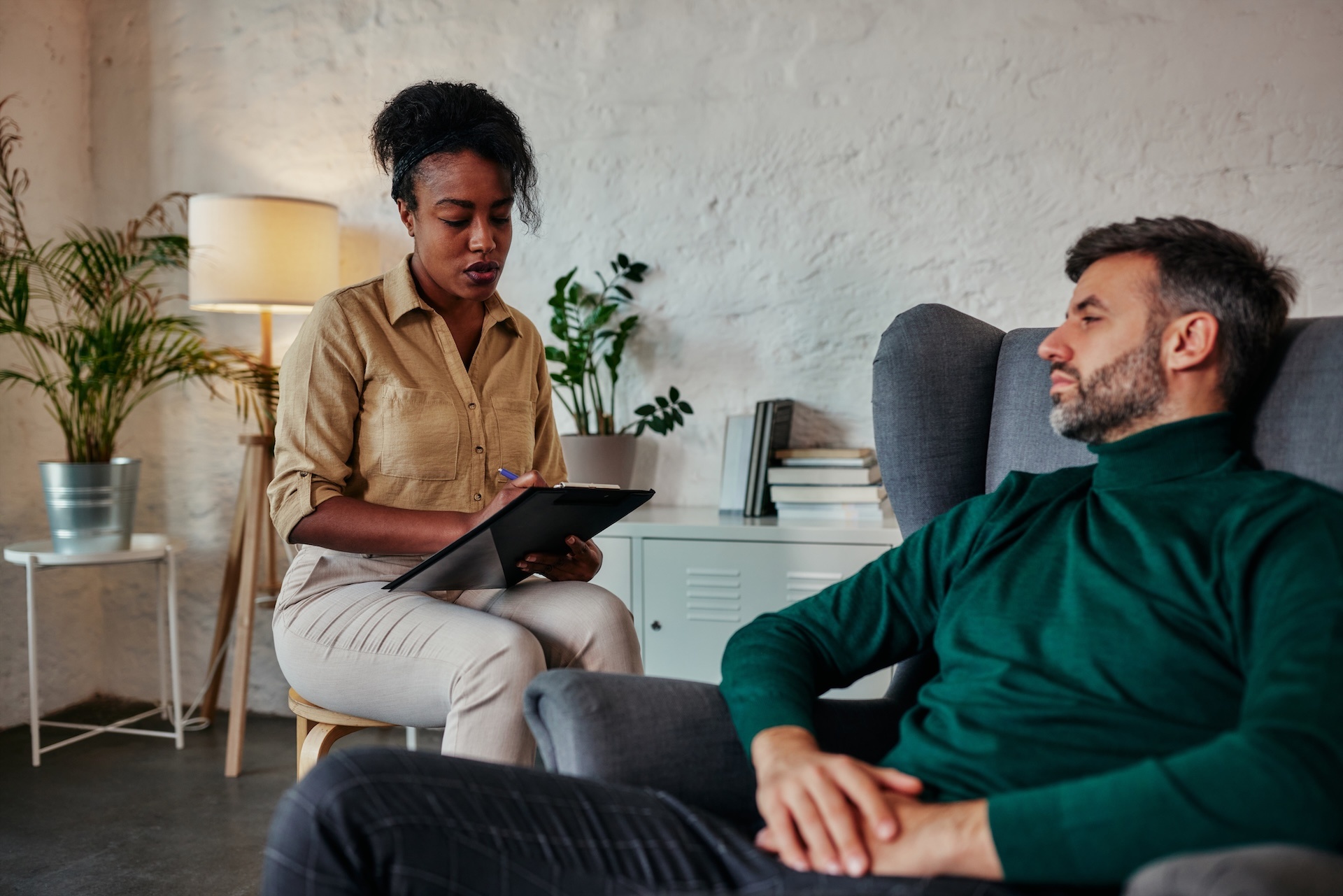 man-having-a-therapeutic-session-with-a-psychologist