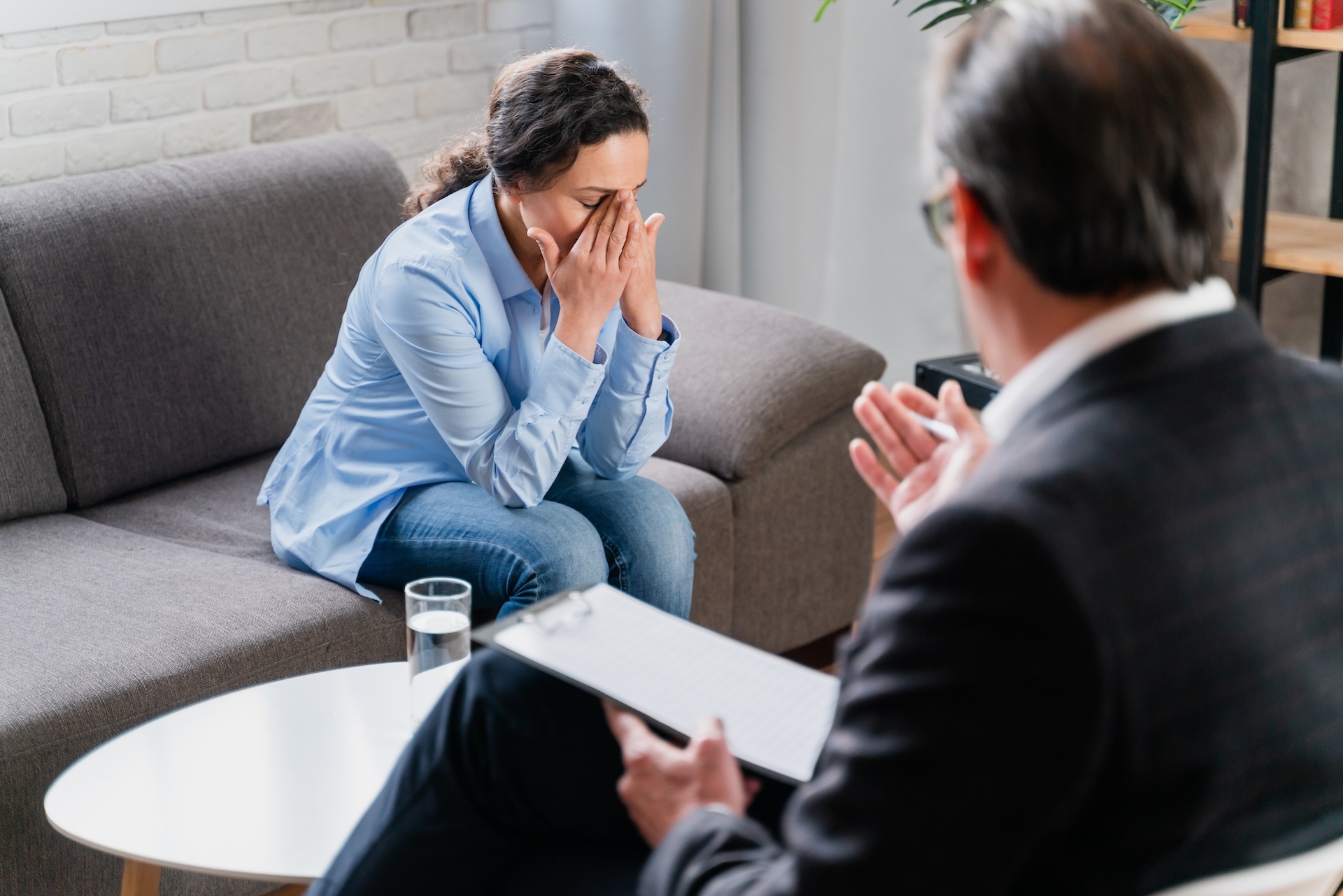 adult-woman-in-a-psychology-studio-2023-11-27-05-32-16-utc