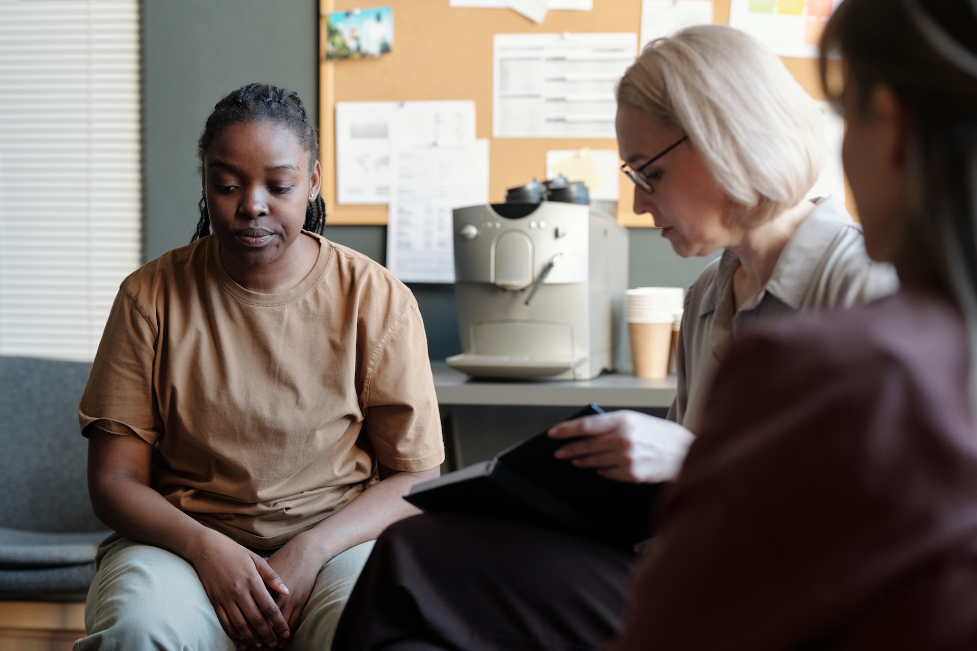 depressed-young-woman-at-session-2024-07-10-23-01-41-utc