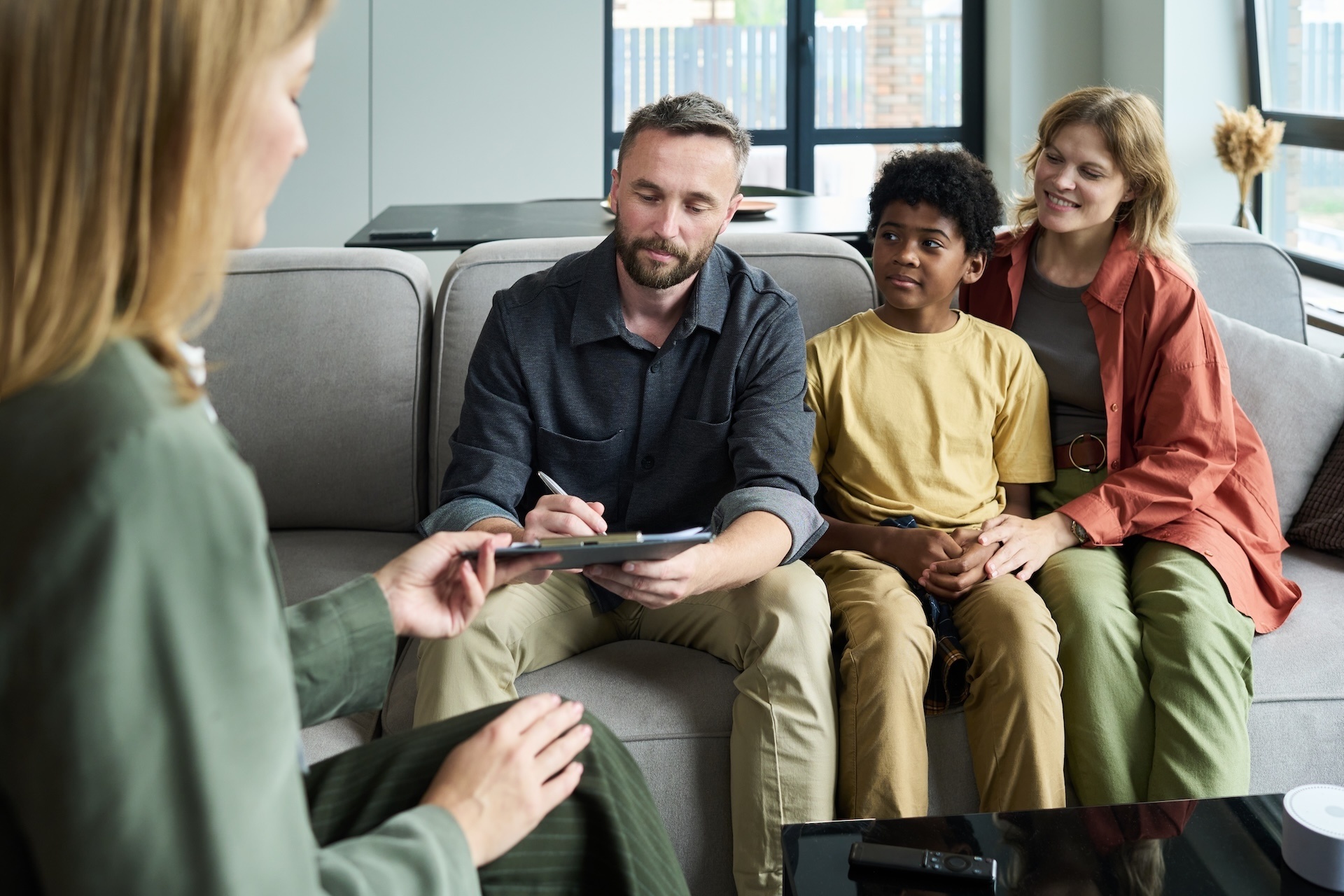 engaging-in-family-therapy-session-in-comfortable-2024-11-29-00-07-12-utc