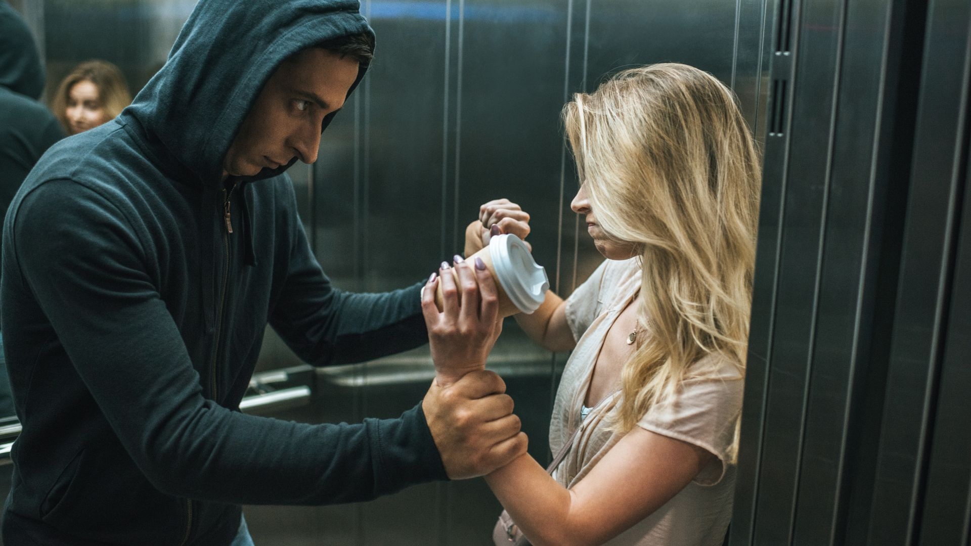 Fentanyl addiction symptoms: man struggling with woman over symptoms Fentanyl addiction symptoms: man struggling with woman over symptoms