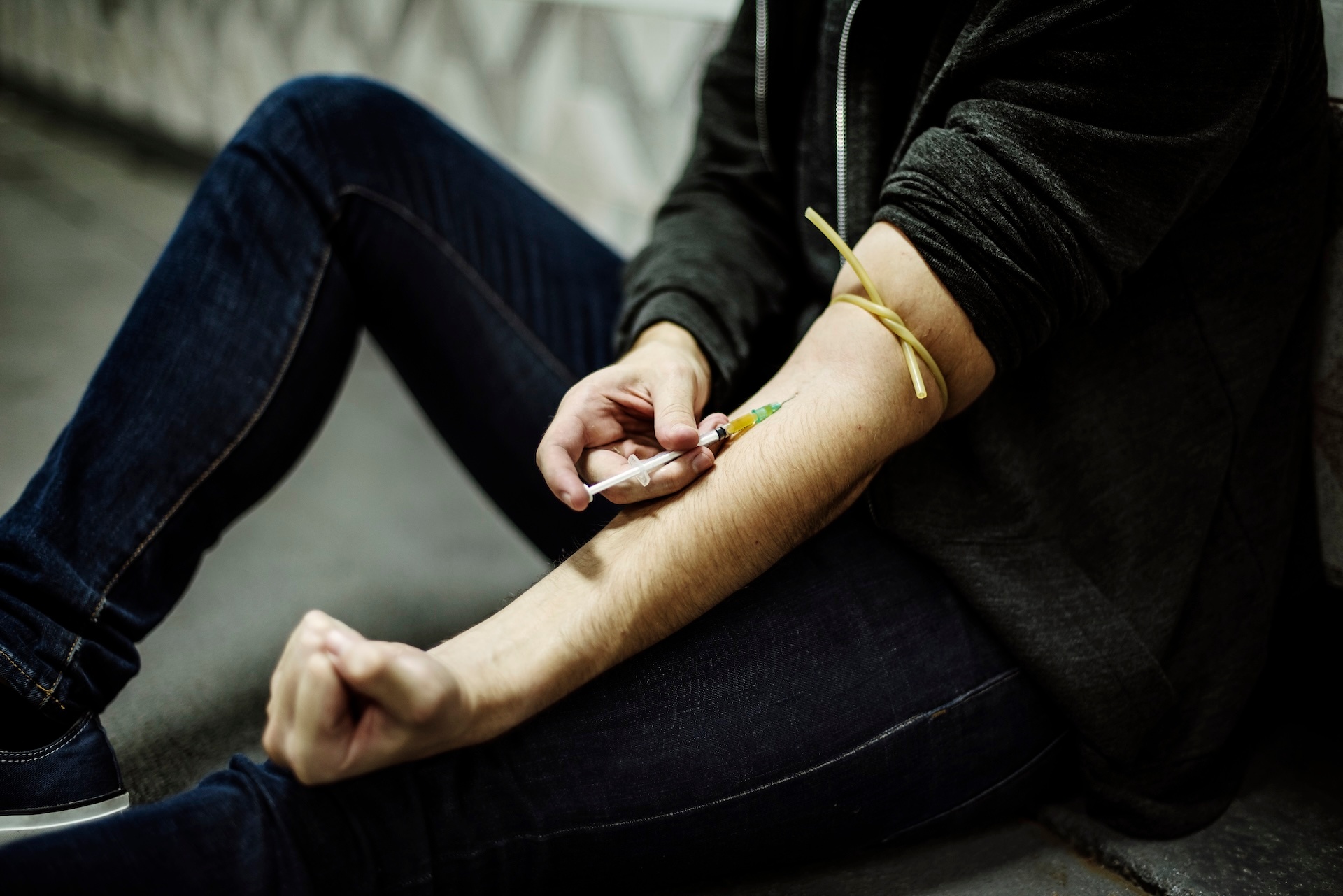 junkie-people-using-syringe-injecting-narcotic-ill-2025-02-10-13-55-09-utc